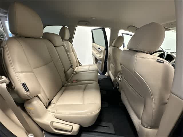 Thumbnail: 2019 Nissan Pathfinder - 26