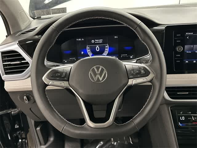 Thumbnail: 2025 Volkswagen Taos - 8