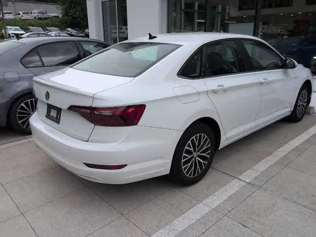 Thumbnail: 2021 Volkswagen Jetta - 4