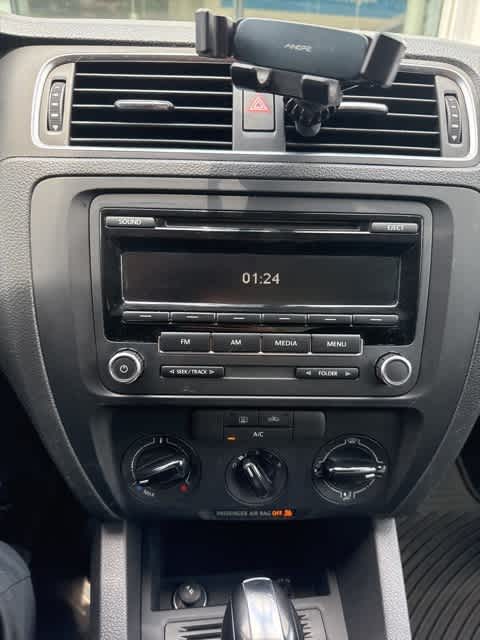 Thumbnail: 2014 Volkswagen Jetta - 20