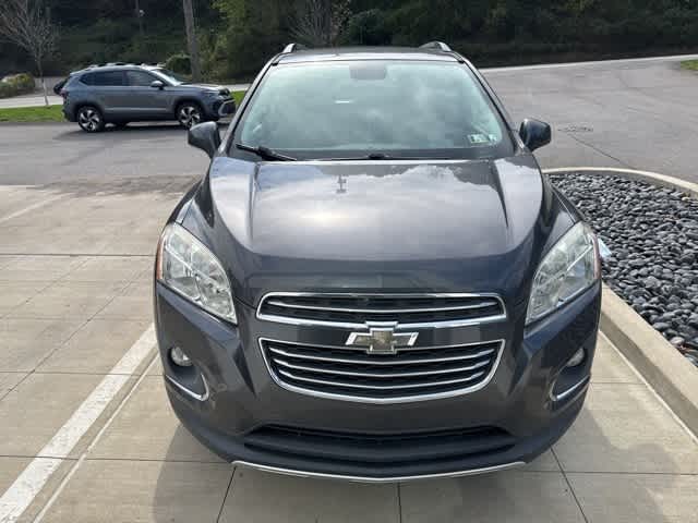 2016 Chevrolet Trax LTZ photo 2