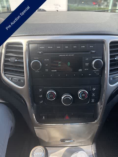 Thumbnail: 2012 Jeep Grand Cherokee - 19