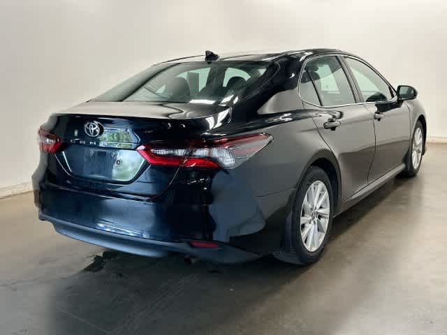 2022 Toyota Camry LE - Photo 27