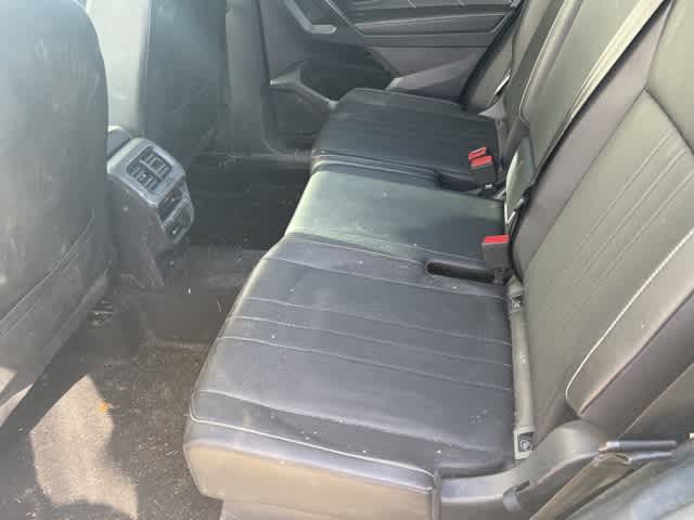 Thumbnail: 2022 Volkswagen Tiguan - 16