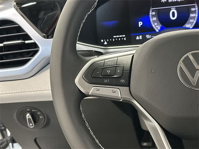 Thumbnail: 2025 Volkswagen Taos - 8