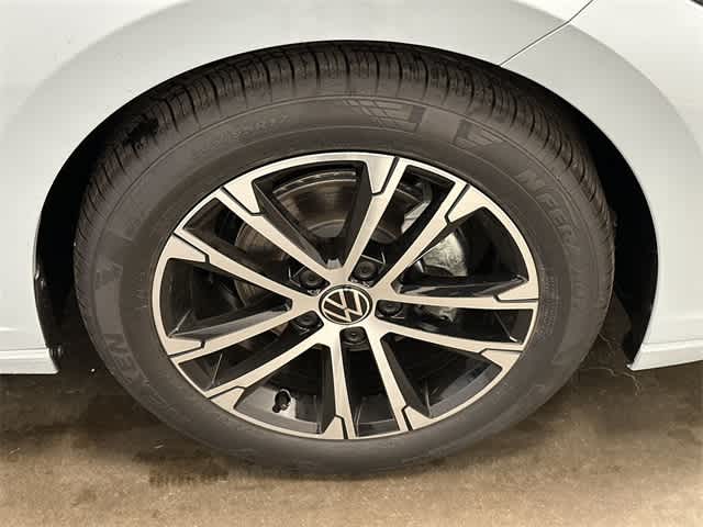 Thumbnail: 2026 Volkswagen Jetta - 5