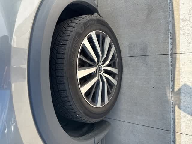 2022 Nissan Pathfinder Platinum photo 4