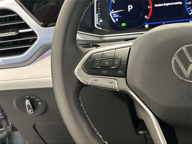 Thumbnail: 2025 Volkswagen Taos - 9