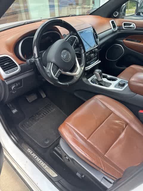 Thumbnail: 2020 Jeep Grand Cherokee - 10