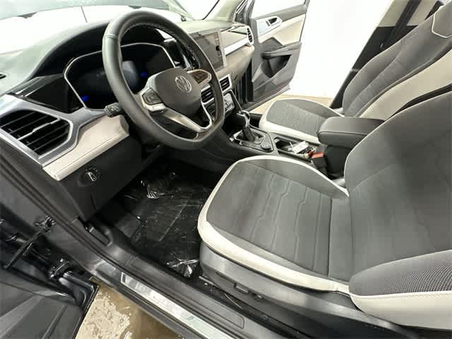 Thumbnail: 2025 Volkswagen Taos - 16