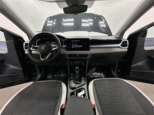 Thumbnail: 2025 Volkswagen Taos - 19