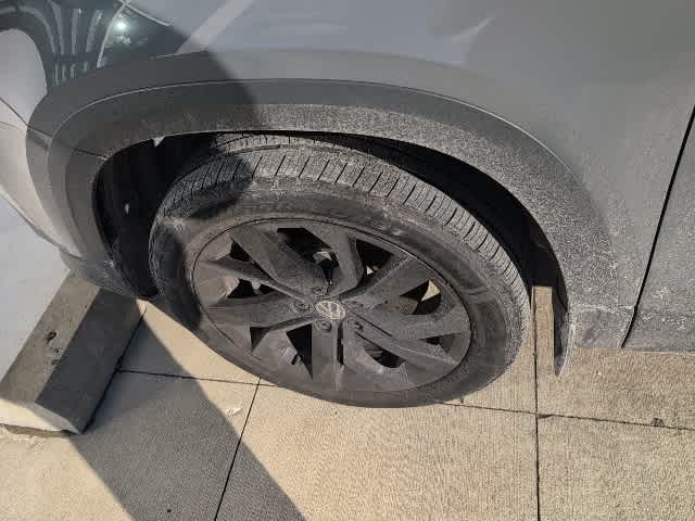 Thumbnail: 2023 Volkswagen Taos - 11