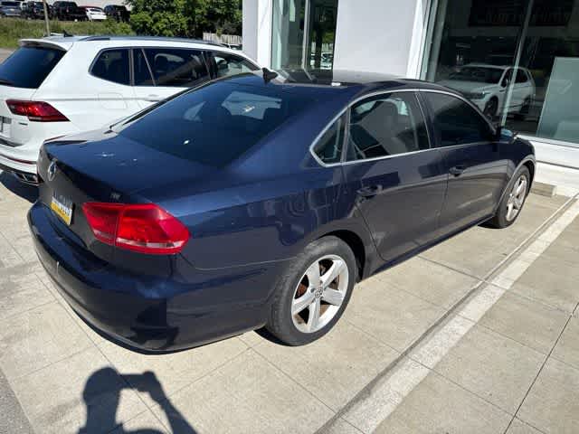 Thumbnail: 2013 Volkswagen Passat - 6