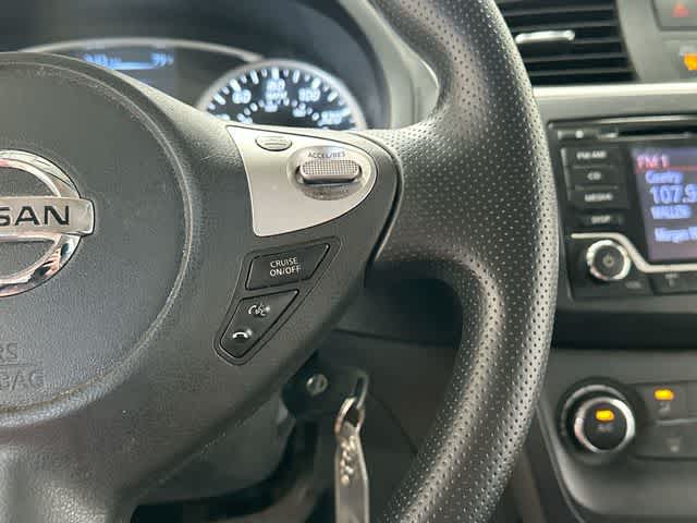 Thumbnail: 2018 Nissan Sentra - 9