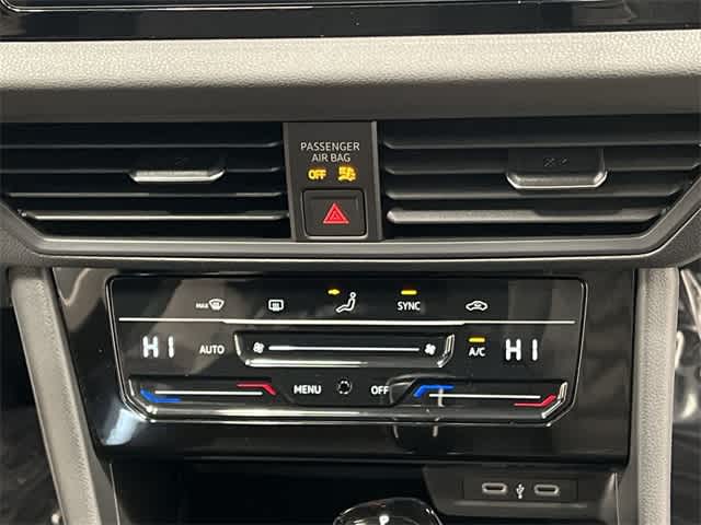 Thumbnail: 2025 Volkswagen Jetta - 14