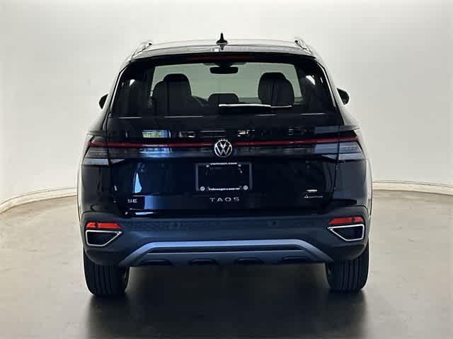Thumbnail: 2025 Volkswagen Taos - 4