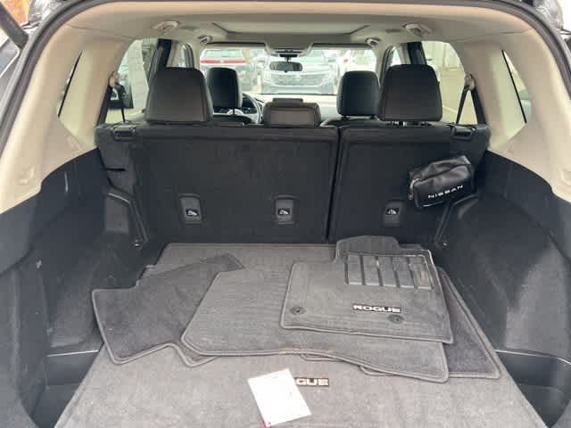 Thumbnail: 2023 Nissan Rogue - 19