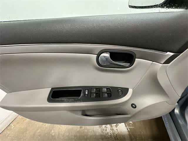 Thumbnail: 2008 Saturn Aura - 17