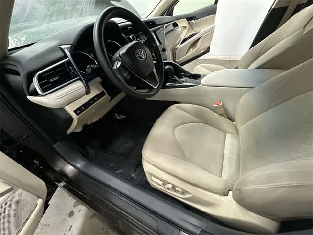 Thumbnail: 2018 Toyota Camry - 14