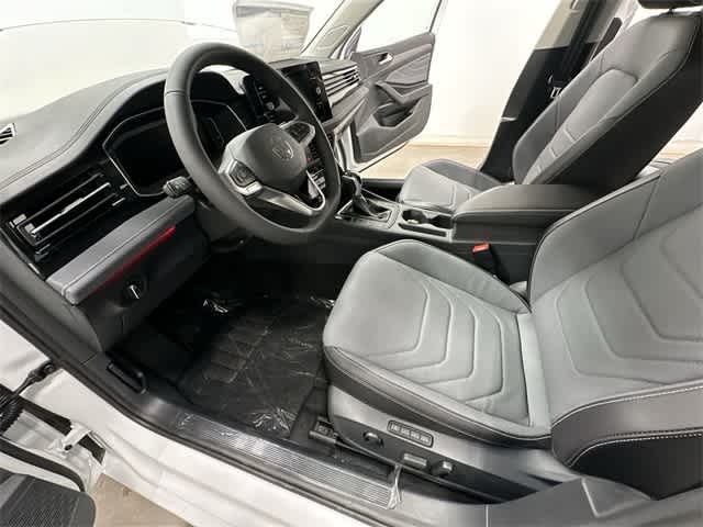 Thumbnail: 2026 Volkswagen Jetta - 18