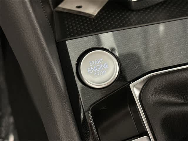 Thumbnail: 2025 Volkswagen Taos - 10