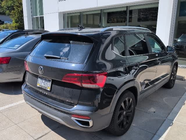 Thumbnail: 2022 Volkswagen Taos - 4