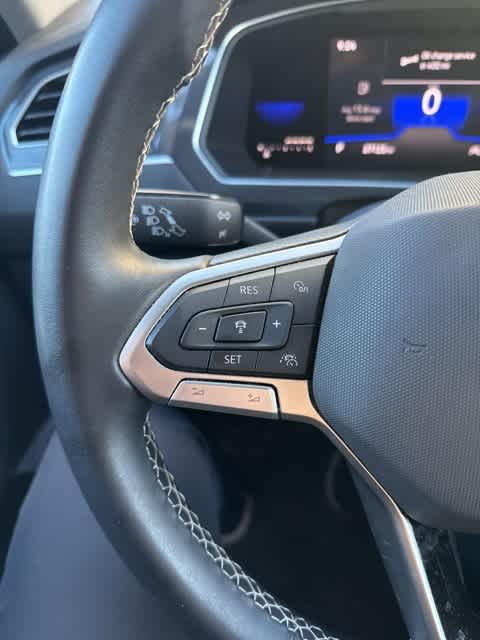 Thumbnail: 2022 Volkswagen Tiguan - 15