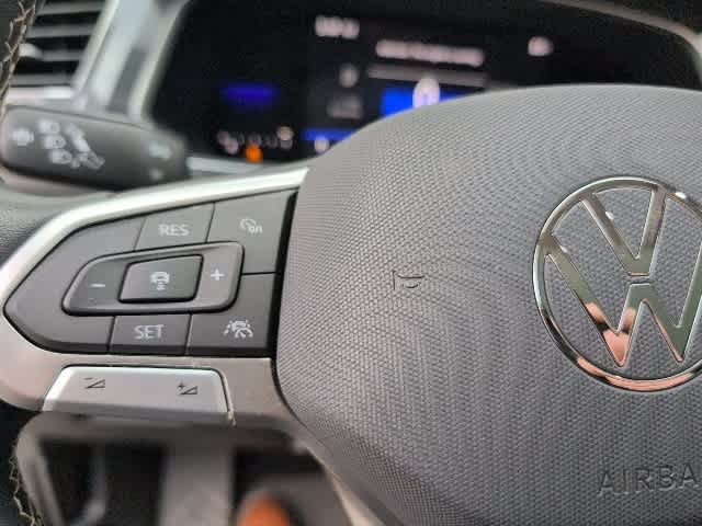 Thumbnail: 2023 Volkswagen Tiguan - 17