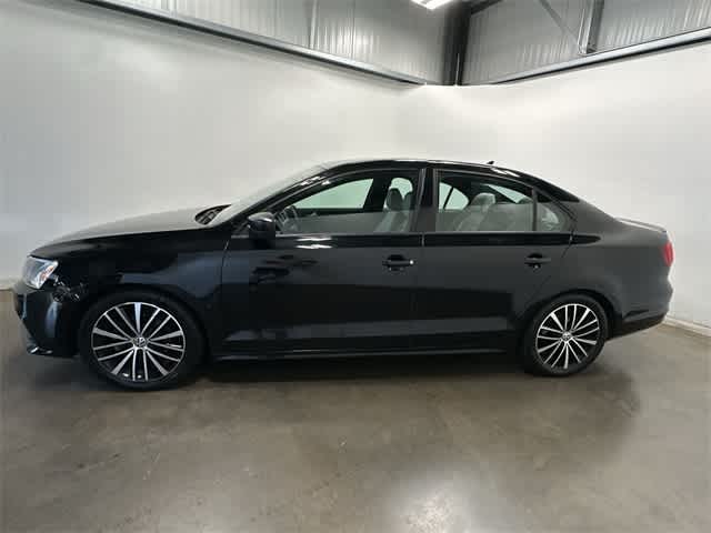 Thumbnail: 2015 Volkswagen Jetta - 2