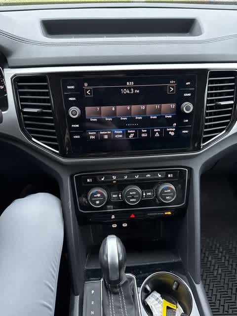 Thumbnail: 2023 Volkswagen Atlas - 21