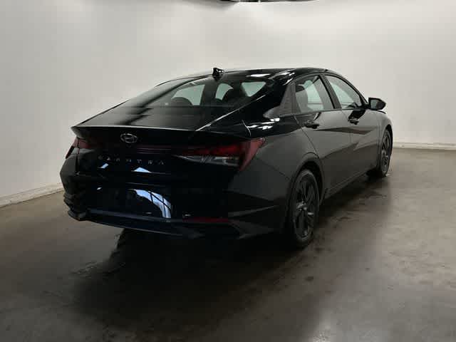 Thumbnail: 2023 Hyundai Elantra - 31