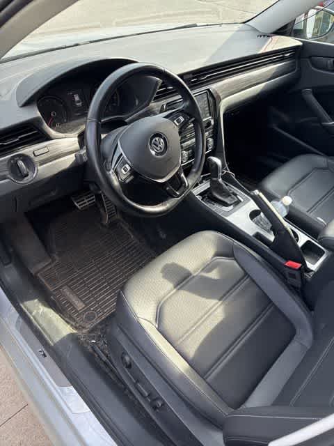 Thumbnail: 2020 Volkswagen Passat - 12