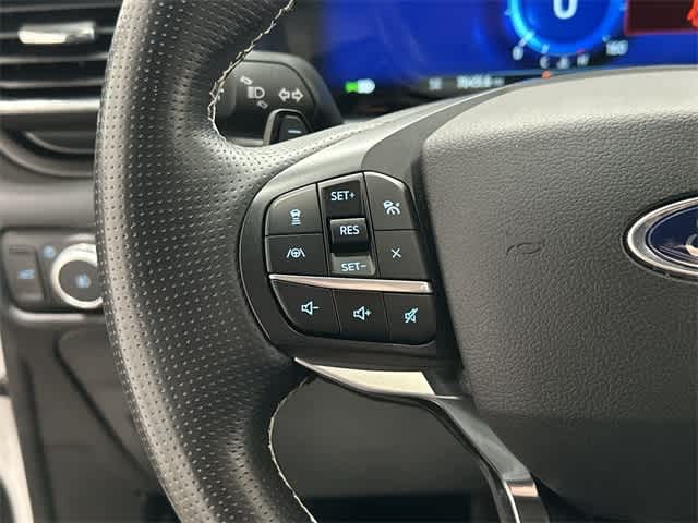 Thumbnail: 2020 Ford Explorer - 8