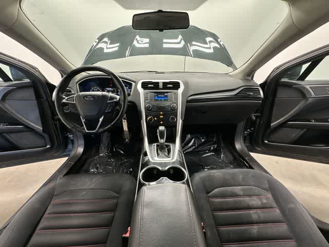 Thumbnail: 2015 Ford Fusion - 18