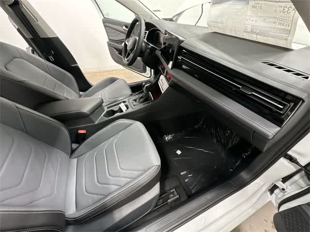 Thumbnail: 2026 Volkswagen Jetta - 22