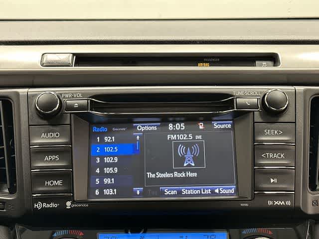 Thumbnail: 2016 Toyota RAV4 - 11