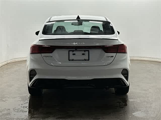 Thumbnail: 2023 Kia Forte - 4