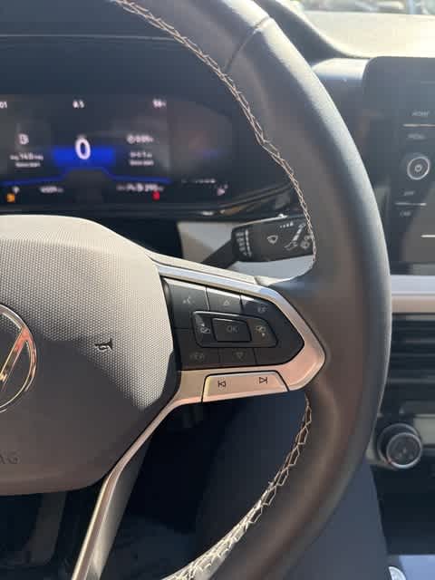 Thumbnail: 2025 Volkswagen Taos - 16