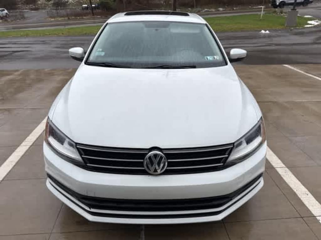 Used 2017 Volkswagen Jetta 1.4T SE Sedan