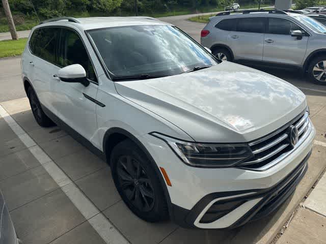 Thumbnail: 2024 Volkswagen Tiguan - 3
