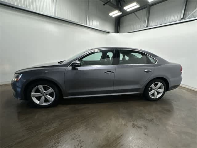 Thumbnail: 2012 Volkswagen Passat - 2