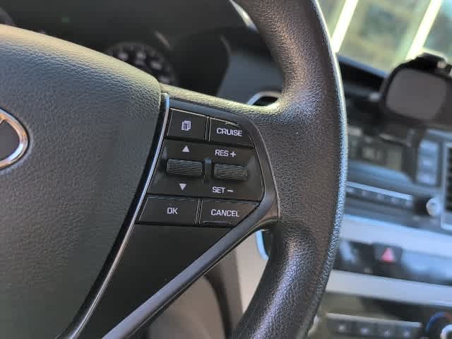 Thumbnail: 2017 Hyundai Sonata - 17