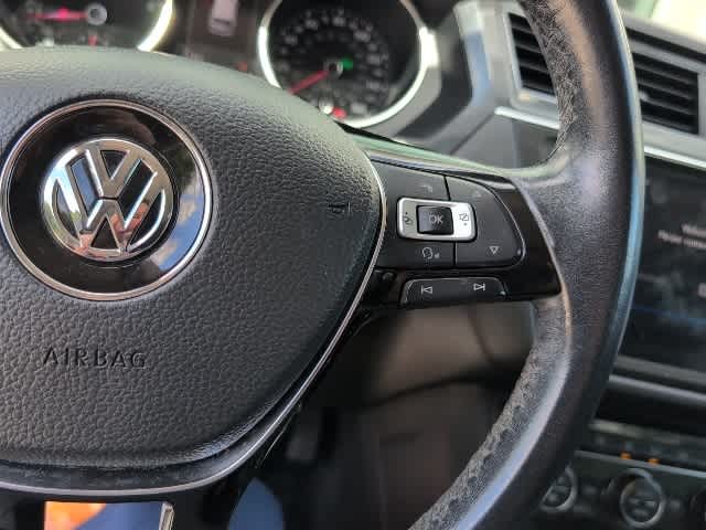 Thumbnail: 2018 Volkswagen Tiguan - 18