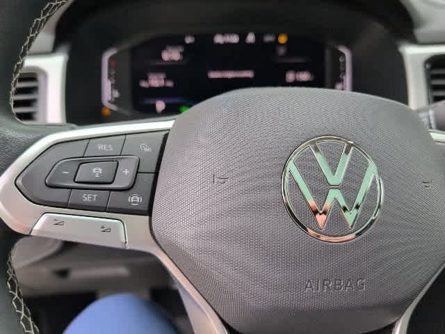 2022 Volkswagen Atlas SE 19