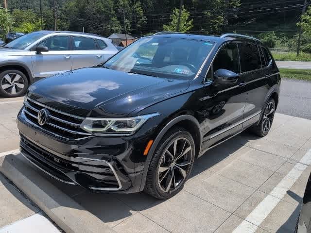 Thumbnail: 2023 Volkswagen Tiguan - 1