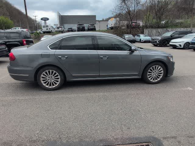 Thumbnail: 2016 Volkswagen Passat - 6