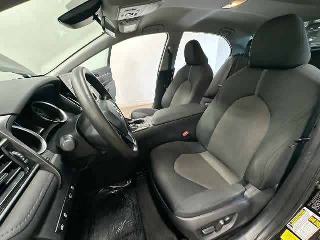 2022 Toyota Camry LE - Photo 14