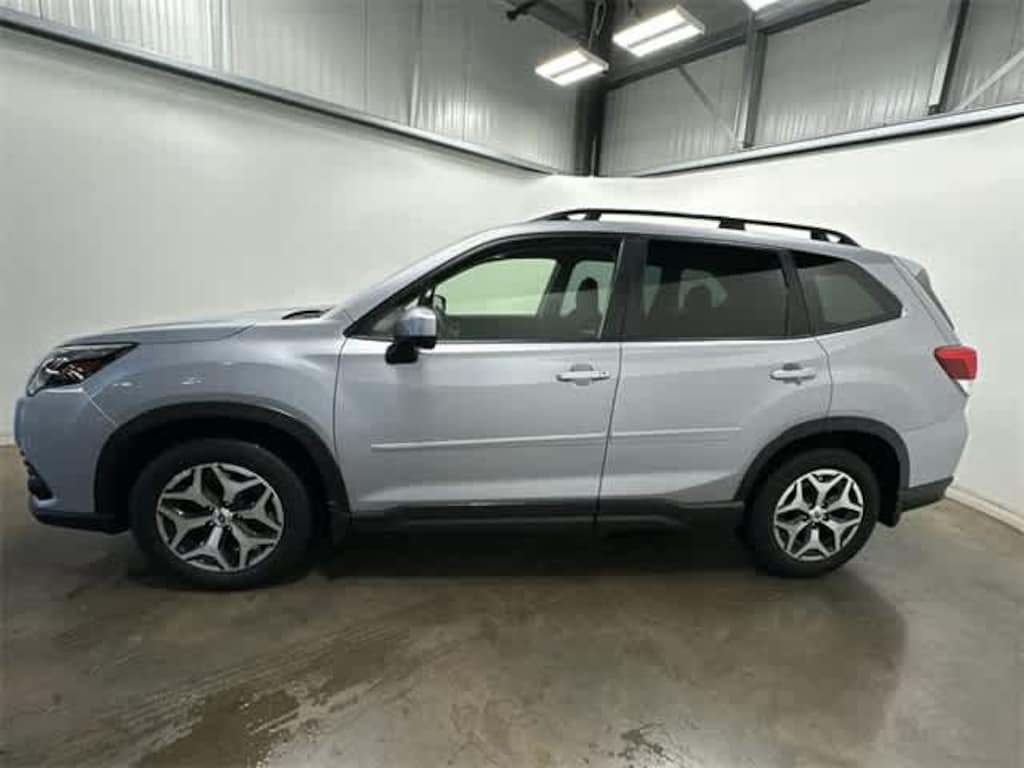 Used 2022 Subaru Forester Premium SUV