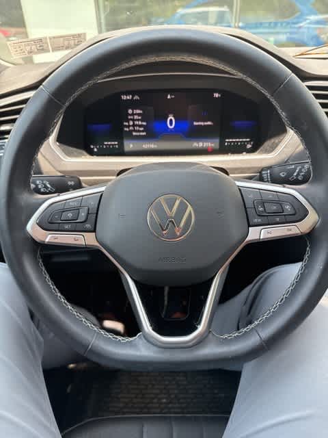 Thumbnail: 2022 Volkswagen Tiguan - 13