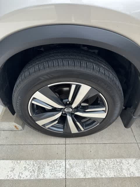 Thumbnail: 2021 Nissan Rogue - 10